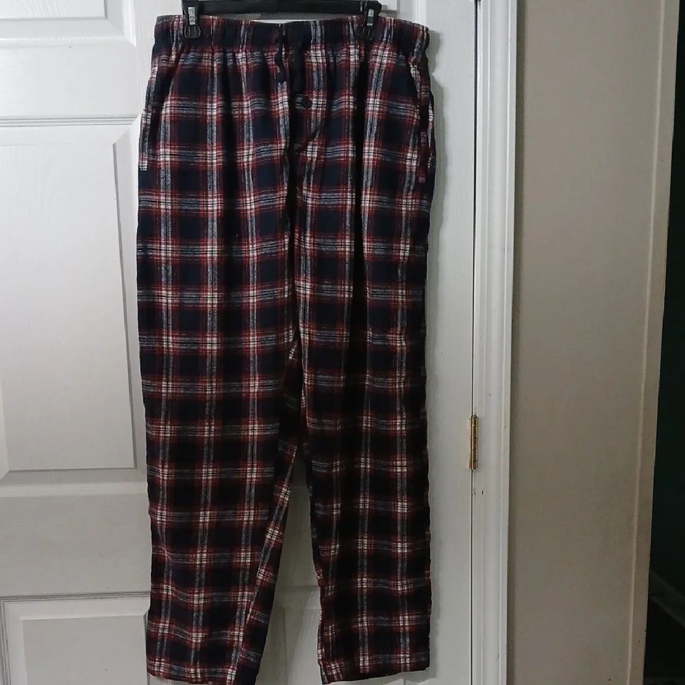 Bluenotes Men's Plaid red and blue  Lounge Pajama Pants  Sz L NWOT